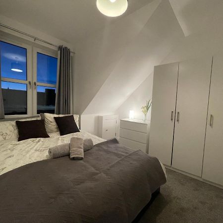 Carvetii - Edward House D - 2 Dbl Bed 2Nd Floor Flat Lägenhet Dunfermline Exteriör bild